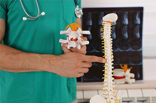 Robotic-Assisted vs. Traditional Spine Surgery: Making an Informed Choice